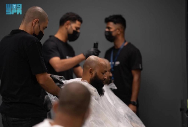 Cukur Rambut Tahalul bagi Pria