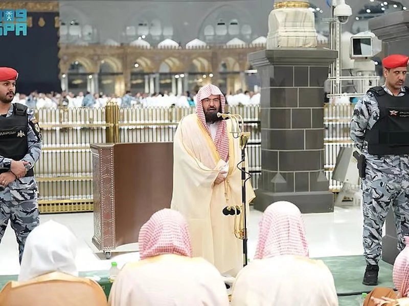 Khotbal di Masjdil Haram diterjemahkan ke bahasa Indonesia